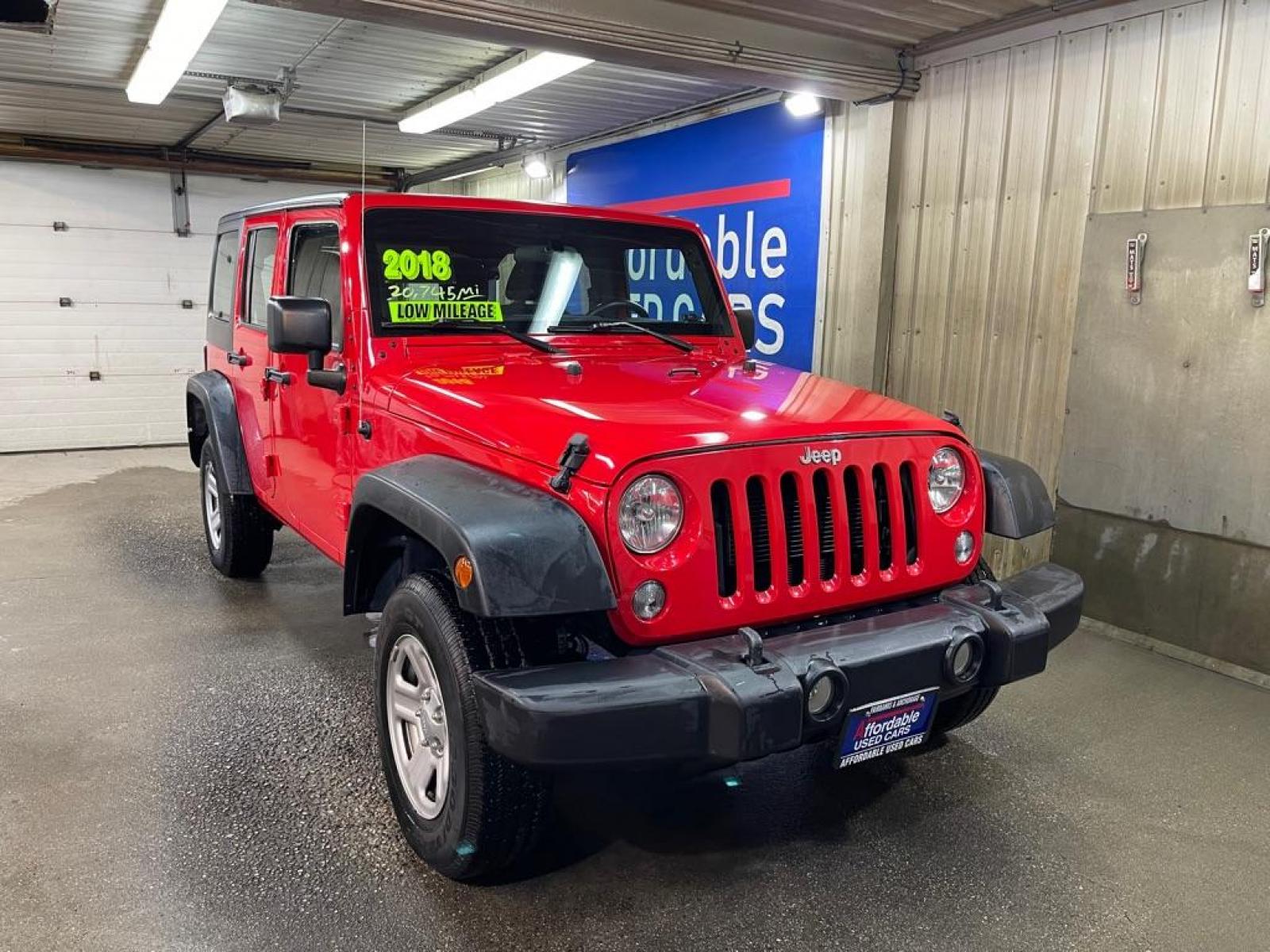 2018 RED JEEP WRANGLER UNLIMI SPORT (1C4BJWDG2JL) with an 3.6L engine, Automatic transmission, located at 2525 S. Cushman, Fairbanks, AK, 99701, (907) 452-5707, 64.824036, -147.712311 - Photo #0