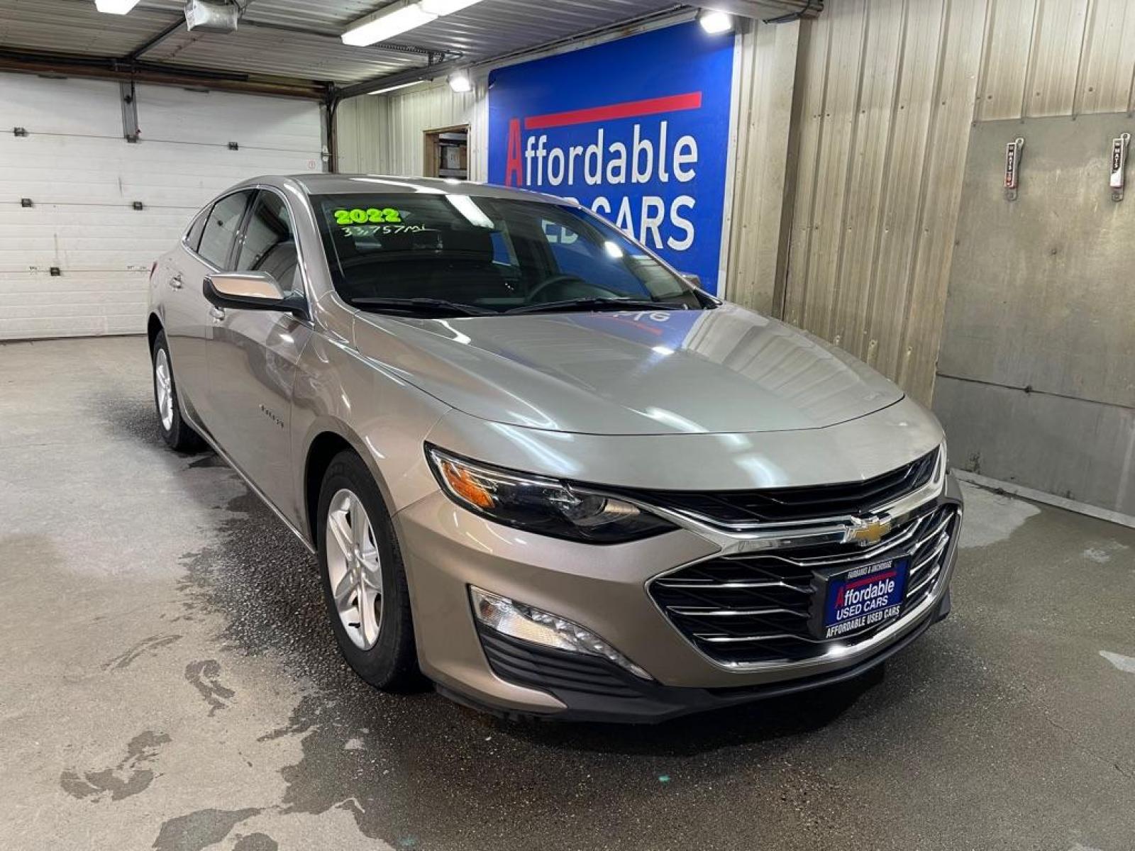 2022 GOLD CHEVROLET MALIBU LT (1G1ZD5ST5NF) with an 1.5L engine, Continuously Variable transmission, located at 2525 S. Cushman, Fairbanks, AK, 99701, (907) 452-5707, 64.824036, -147.712311 - Photo #0