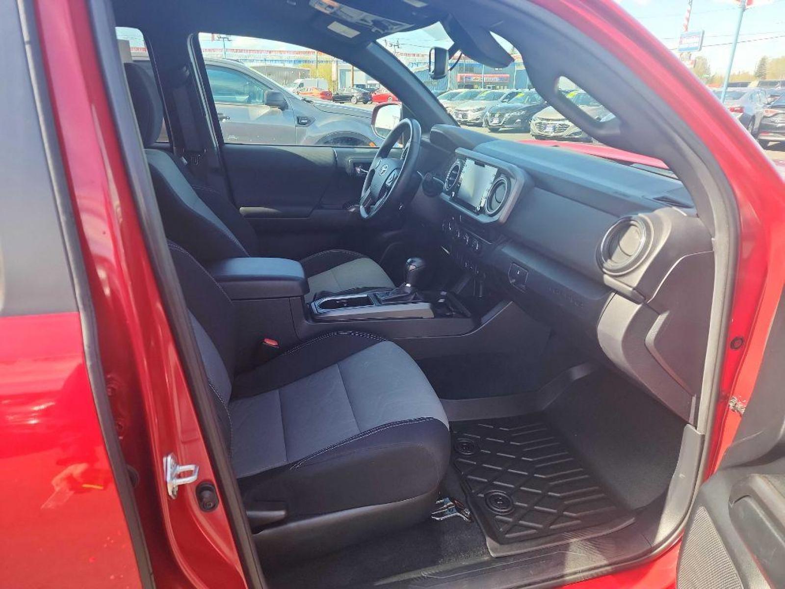 2022 RED TOYOTA TACOMA DOUBLE CAB (3TMCZ5AN5NM) with an 3.5L engine, Automatic transmission, located at 2525 S. Cushman, Fairbanks, AK, 99701, (907) 452-5707, 64.824036, -147.712311 - Photo #3