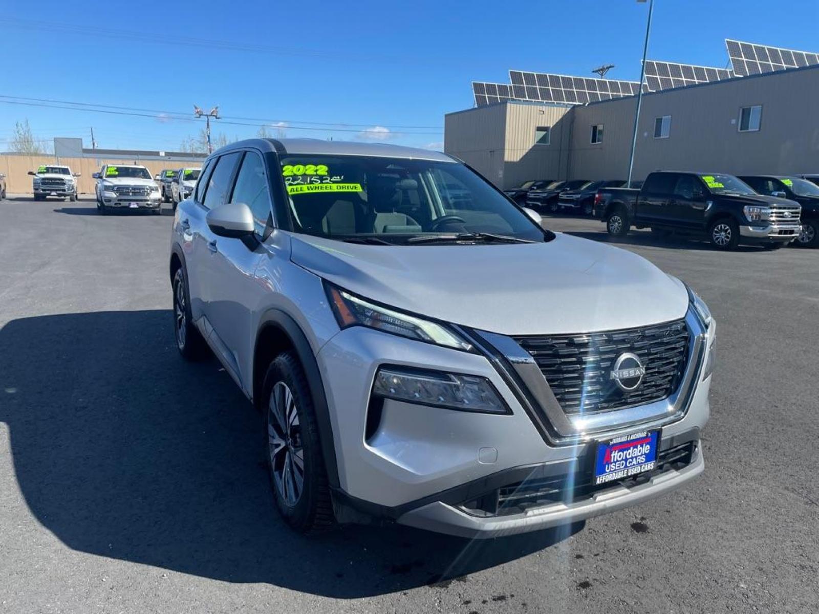 2022 SILVER NISSAN ROGUE SV (5N1BT3BB3NC) with an 1.5L engine, Automatic transmission, located at 2525 S. Cushman, Fairbanks, AK, 99701, (907) 452-5707, 64.824036, -147.712311 - Photo #0