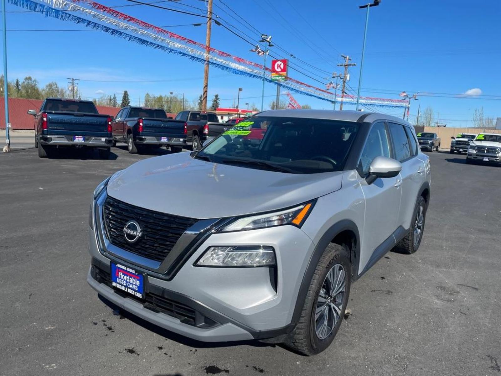 2022 SILVER NISSAN ROGUE SV (5N1BT3BB3NC) with an 1.5L engine, Automatic transmission, located at 2525 S. Cushman, Fairbanks, AK, 99701, (907) 452-5707, 64.824036, -147.712311 - Photo #1