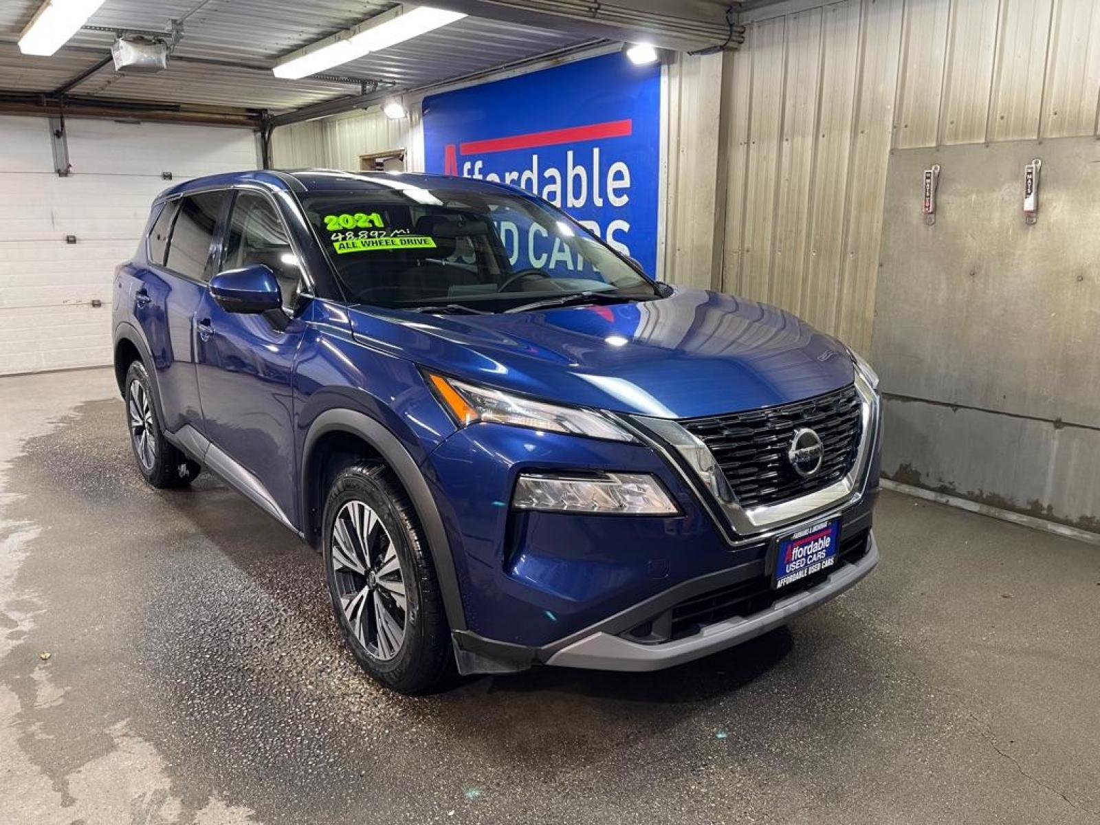 2021 BLUE NISSAN ROGUE SV (5N1AT3BB6MC) with an 2.5L engine, Continuously Variable transmission, located at 2525 S. Cushman, Fairbanks, AK, 99701, (907) 452-5707, 64.824036, -147.712311 - Photo #0