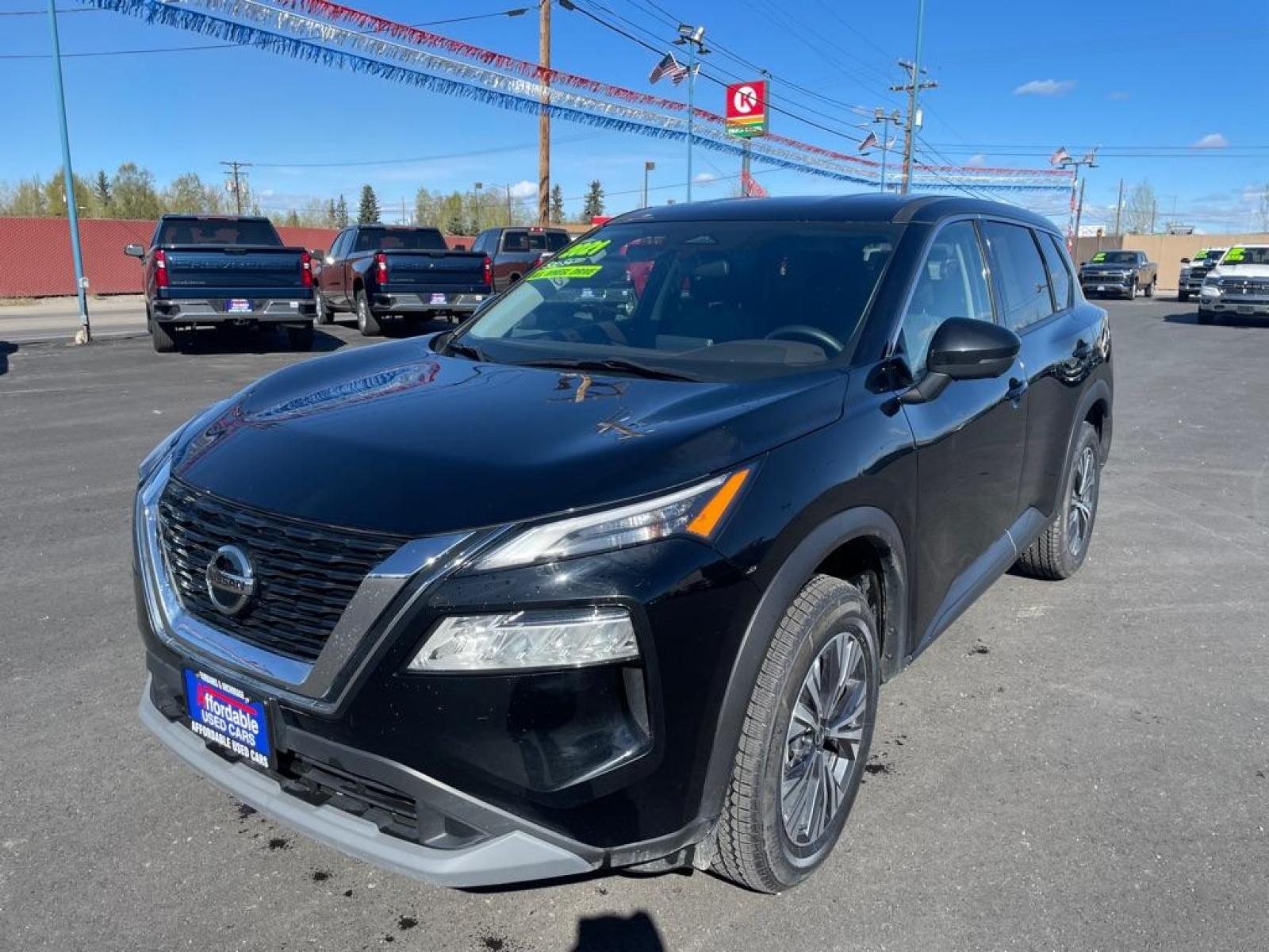 2021 BLACK NISSAN ROGUE SV (5N1AT3BBXMC) with an 2.5L engine, Continuously Variable transmission, located at 2525 S. Cushman, Fairbanks, AK, 99701, (907) 452-5707, 64.824036, -147.712311 - Photo #1