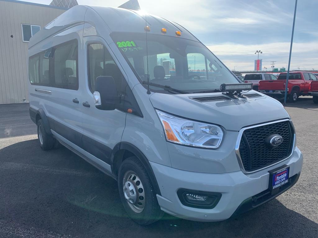 photo of 2021 FORD TRANSIT/ 15 PAS 3DR