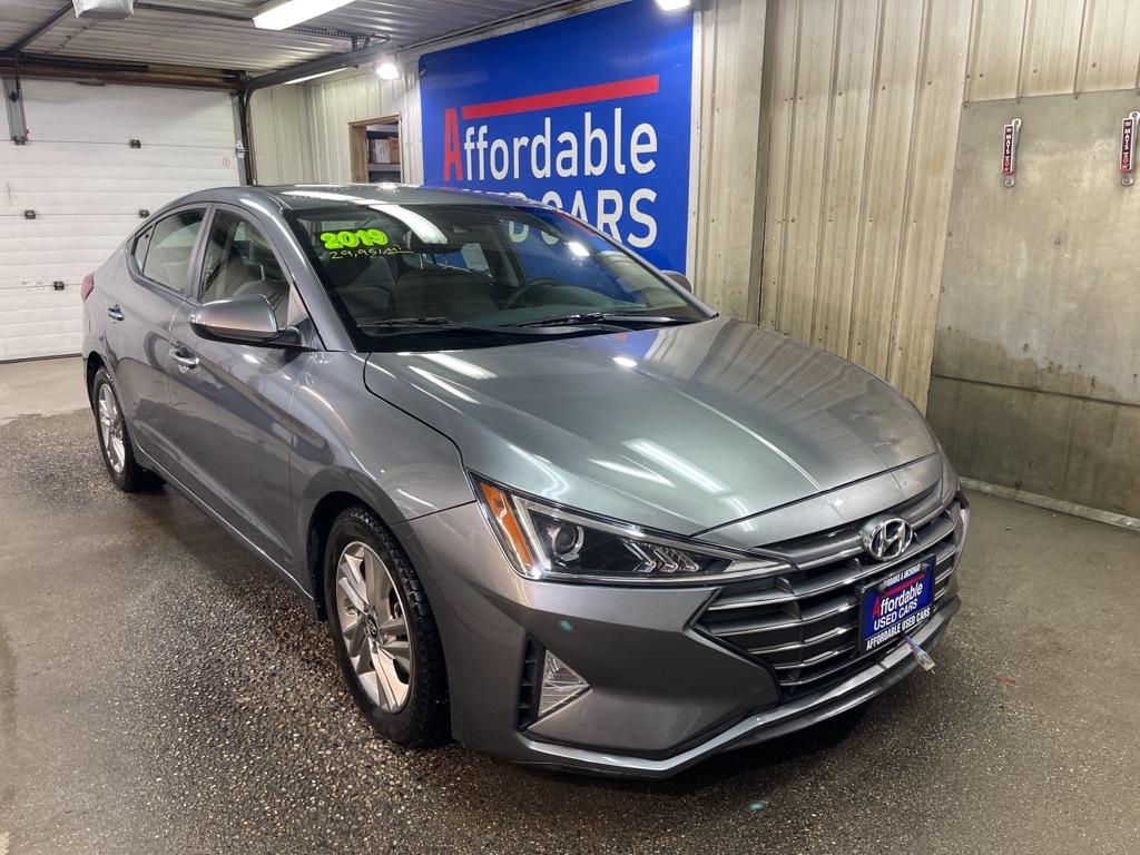 photo of 2019 HYUNDAI ELANTRA 4DR
