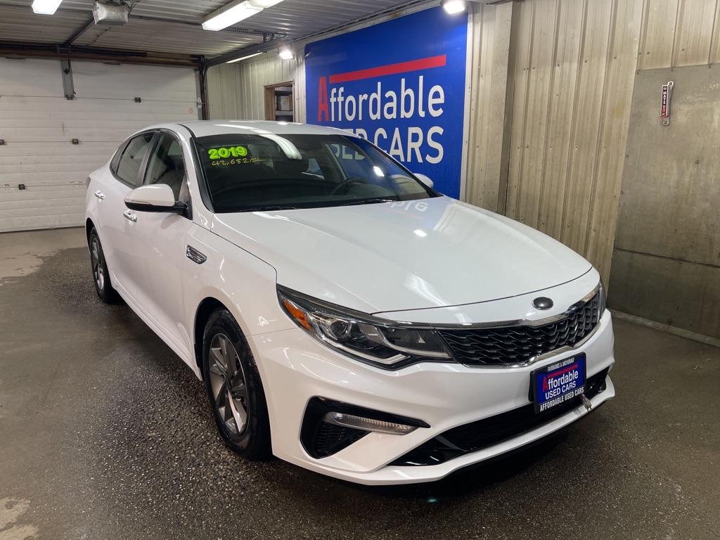 photo of 2019 KIA OPTIMA 4DR