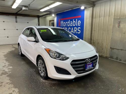 2017 HYUNDAI ELANTRA GT 4DR