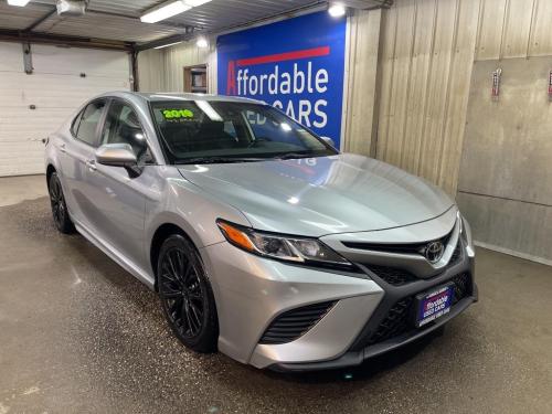 2019 TOYOTA CAMRY 4DR