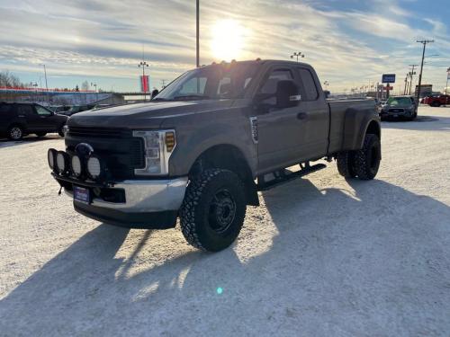 2019 FORD F350 DULLY 4DR