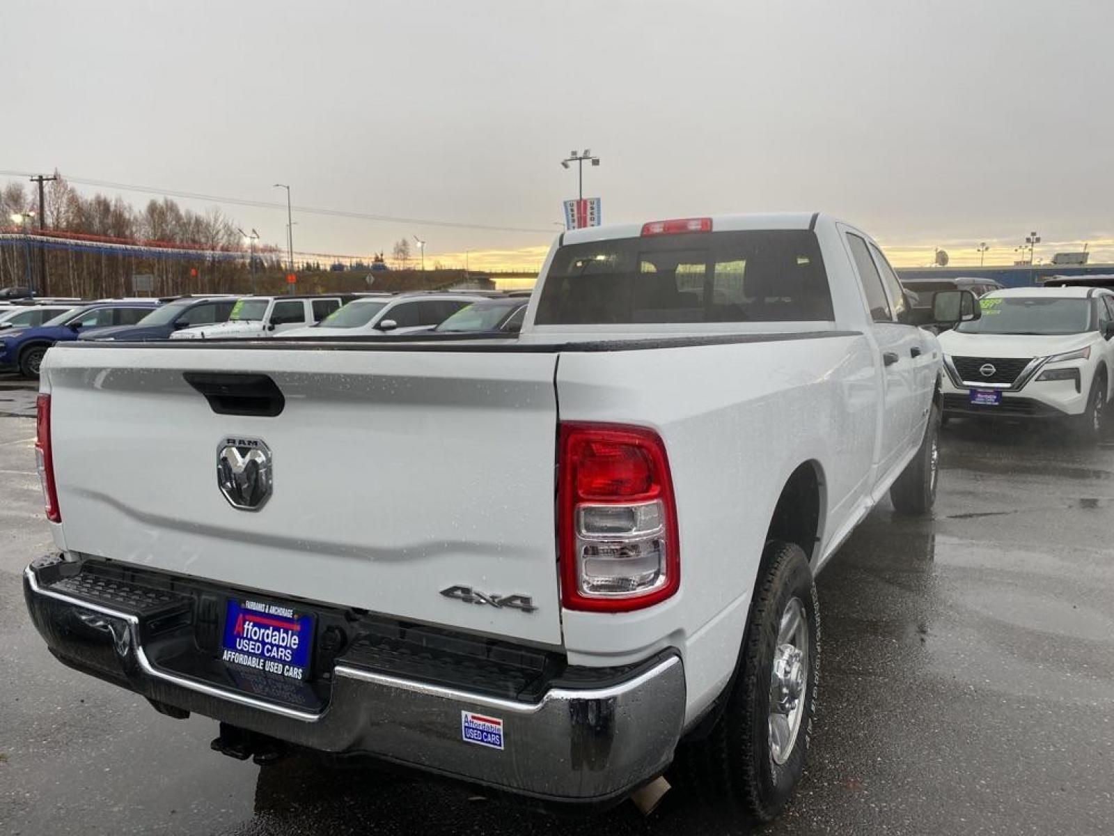 2021 WHITE RAM 2500 TRADESMAN (3C6UR5HJ9MG) with an 6.4L engine, Automatic transmission, located at 2525 S. Cushman, Fairbanks, AK, 99701, (907) 452-5707, 64.824799, -147.711899 - Photo #5