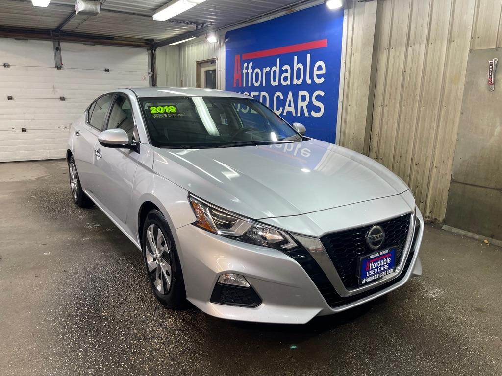 photo of 2019 NISSAN ALTIMA 4DR
