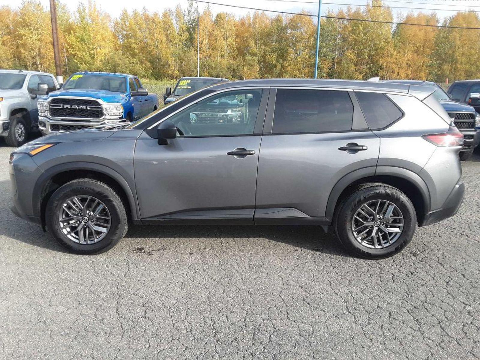 2021 GRAY NISSAN ROGUE S (5N1AT3AB9MC) with an 2.5L engine, Continuously Variable transmission, located at 2525 S. Cushman, Fairbanks, AK, 99701, (907) 452-5707, 64.824799, -147.711899 - Photo #0
