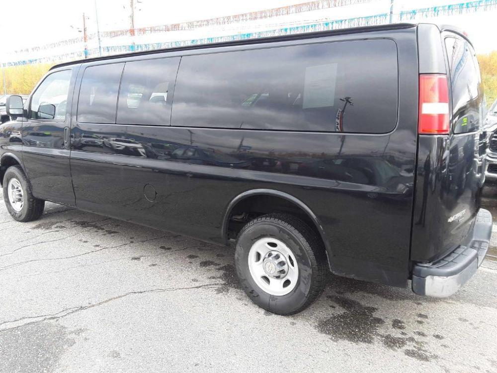 2013 BLACK CHEVROLET EXPRESS G3500 LT (1GAZG1FAXD1) with an 4.8L engine, Automatic transmission, located at 2525 S. Cushman, Fairbanks, AK, 99701, (907) 452-5707, 64.824799, -147.711899 - Photo #5