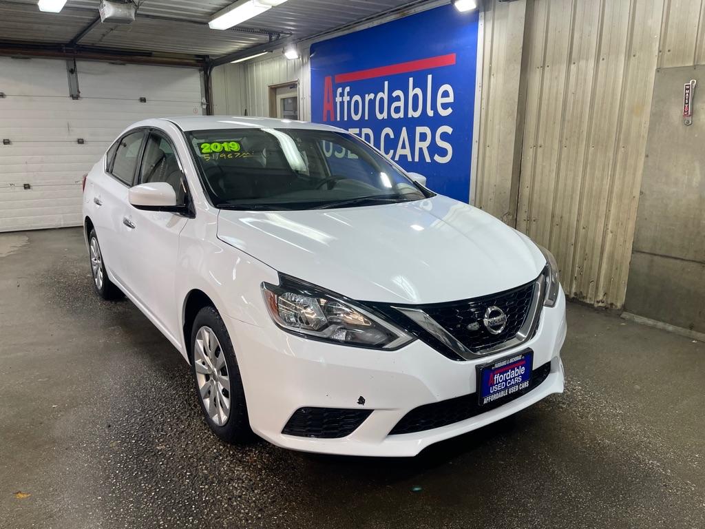 photo of 2019 NISSAN SENTRA 4DR