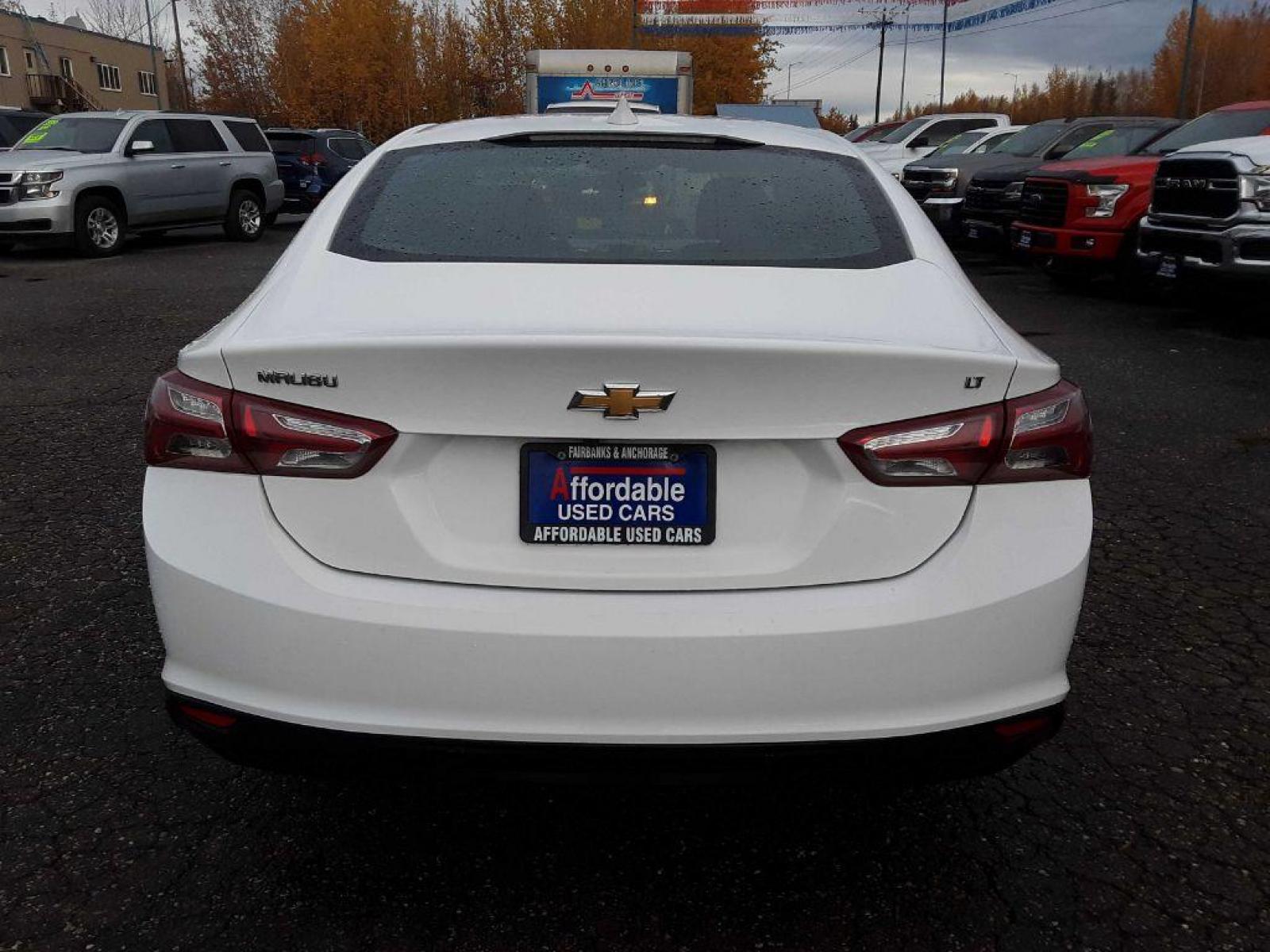 2020 WHITE CHEVROLET MALIBU LT (1G1ZD5ST8LF) with an 1.5L engine, Continuously Variable transmission, located at 2525 S. Cushman, Fairbanks, AK, 99701, (907) 452-5707, 64.824799, -147.711899 - Photo #5