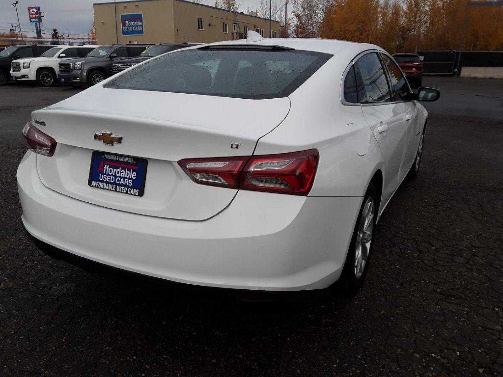 2020 WHITE CHEVROLET MALIBU LT (1G1ZD5ST8LF) with an 1.5L engine, Continuously Variable transmission, located at 2525 S. Cushman, Fairbanks, AK, 99701, (907) 452-5707, 64.824799, -147.711899 - Photo #6
