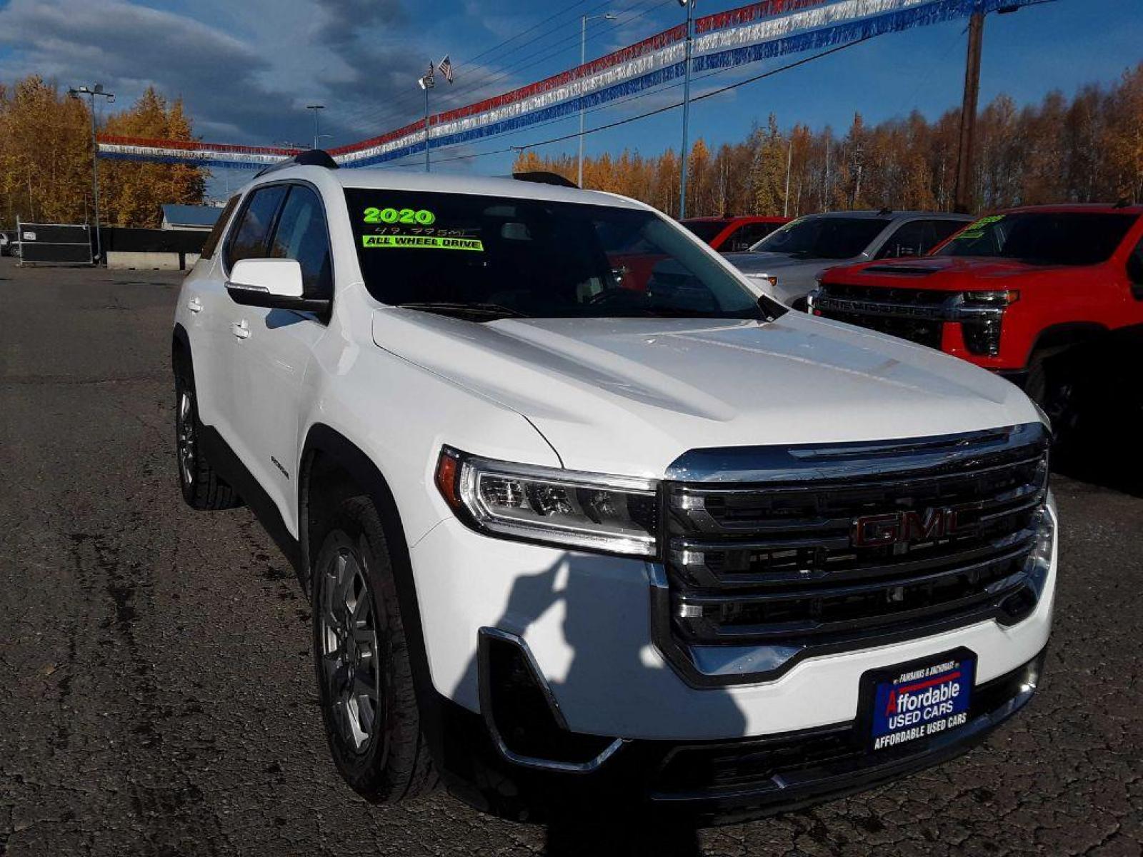 2020 WHITE GMC ACADIA SLT (1GKKNUL42LZ) with an 2.0L engine, Automatic transmission, located at 2525 S. Cushman, Fairbanks, AK, 99701, (907) 452-5707, 64.824799, -147.711899 - Photo #0