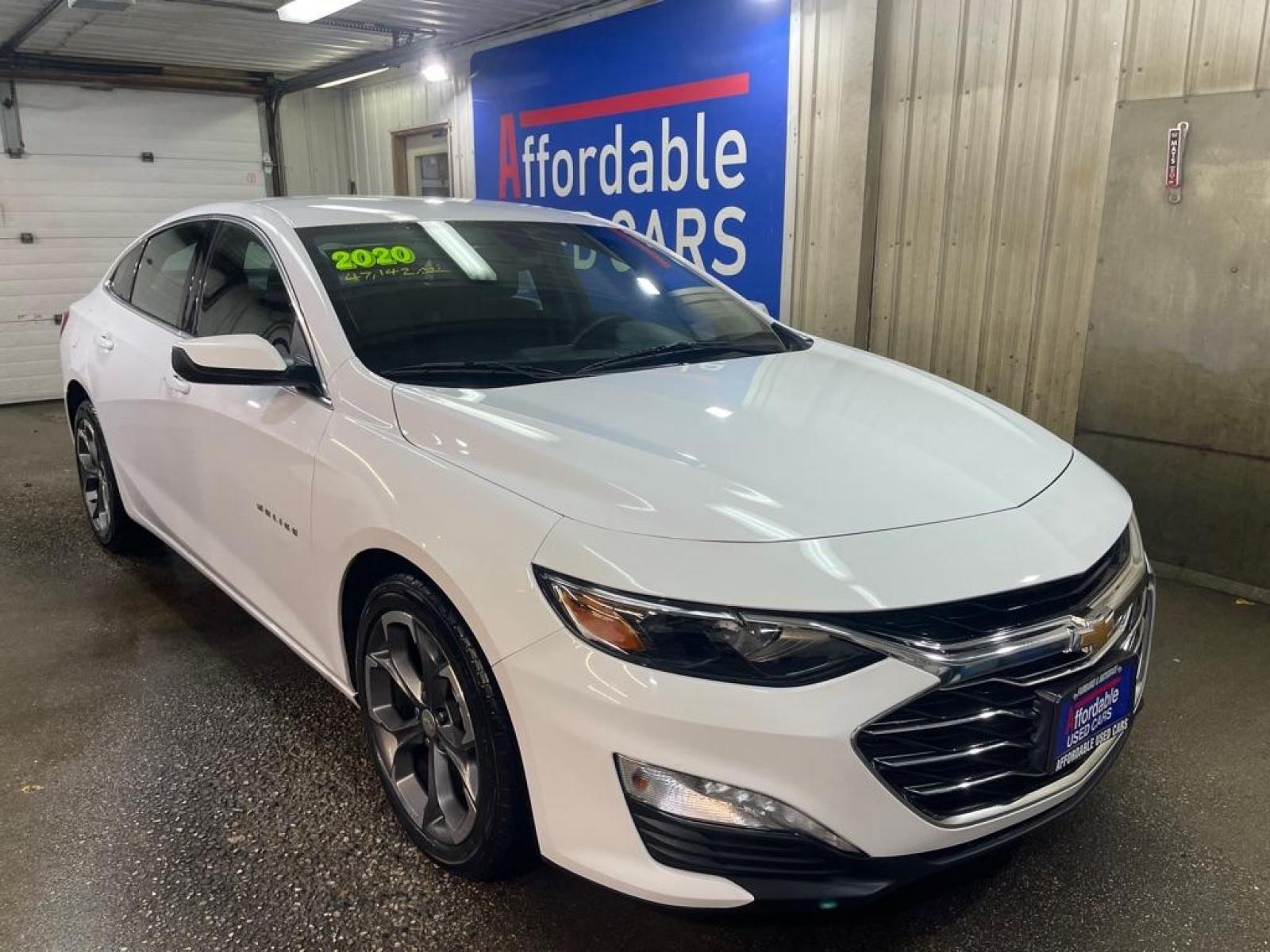 2020 WHITE CHEVROLET MALIBU LT (1G1ZD5ST8LF) with an 1.5L engine, Continuously Variable transmission, located at 2525 S. Cushman, Fairbanks, AK, 99701, (907) 452-5707, 64.824799, -147.711899 - Photo #0