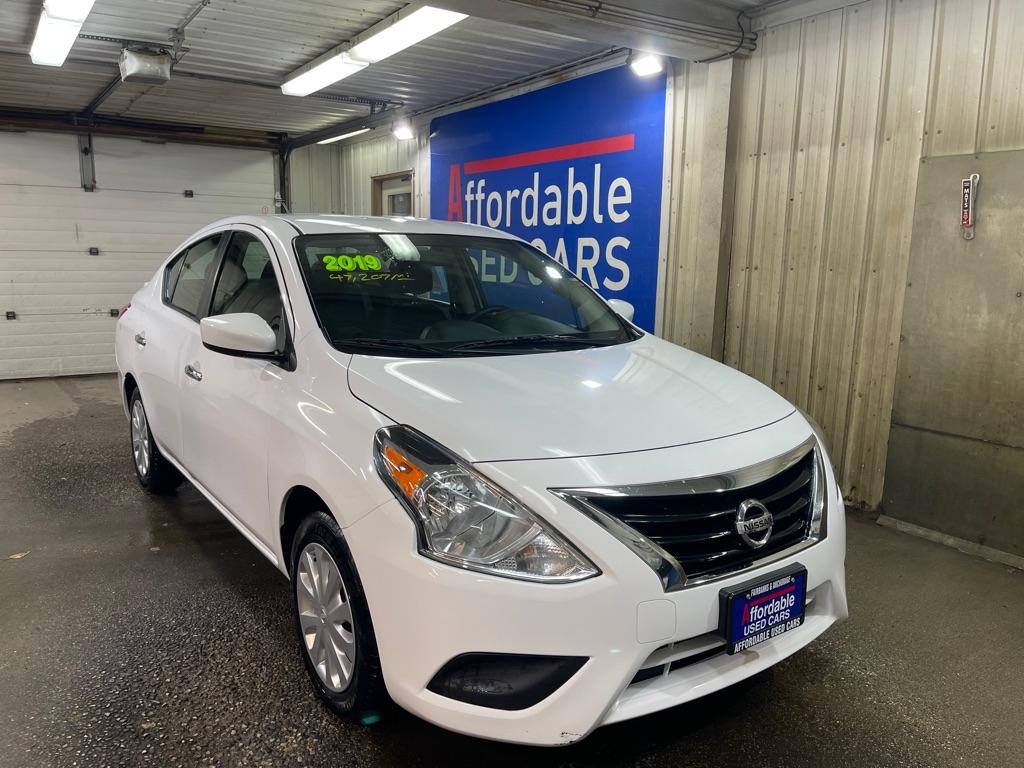 photo of 2019 NISSAN VERSA 4DR