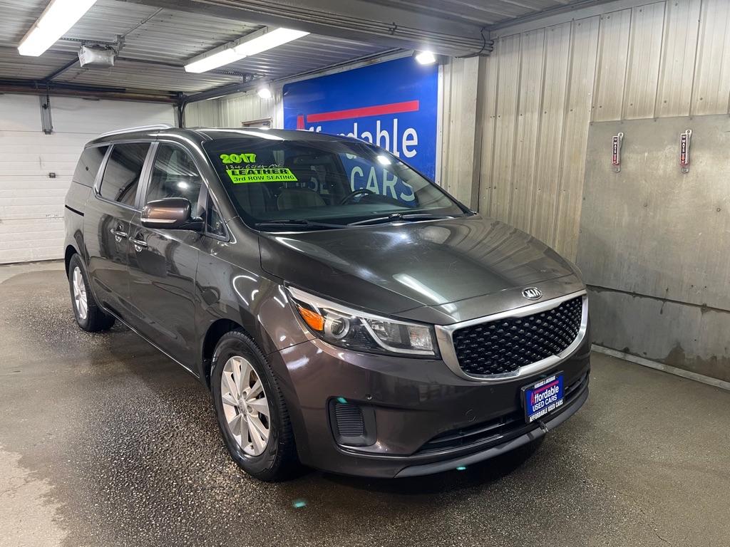 photo of 2017 KIA SEDONA 4DR