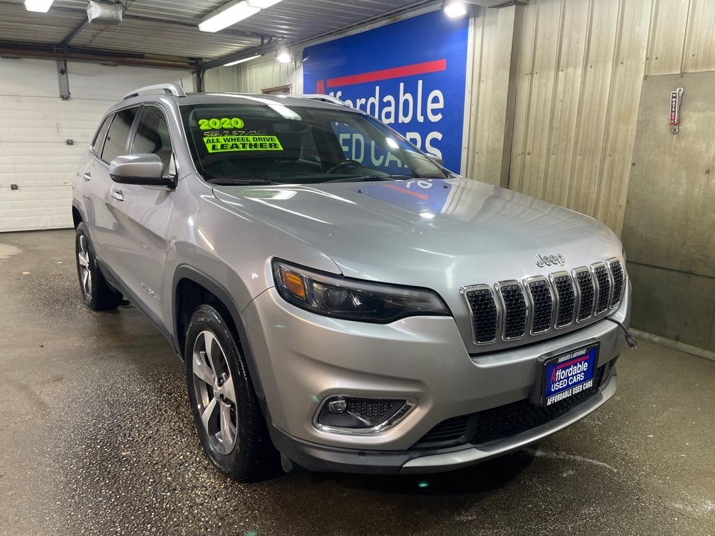 photo of 2020 JEEP CHEROKEE 4DR