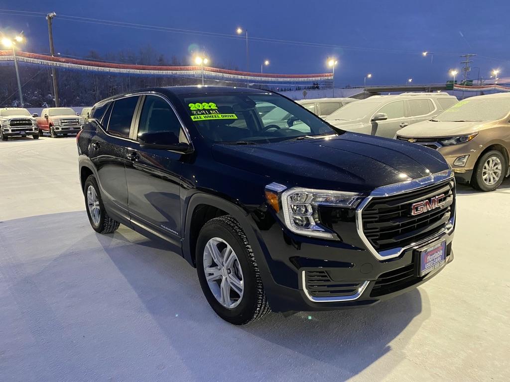 photo of 2022 GMC TERRAIN 4DR