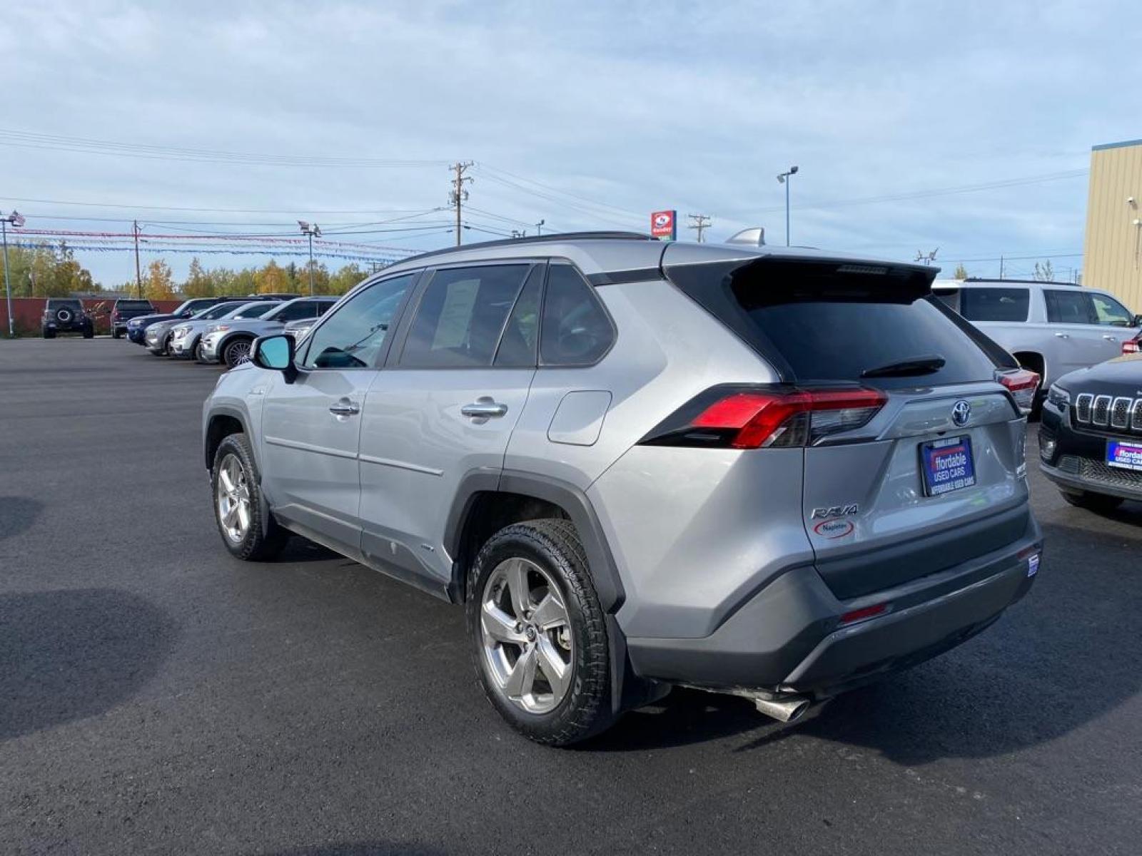 2021 SILVER TOYOTA RAV4 LIMITED (4T3D6RFV3MU) with an 2.5L engine, Continuously Variable transmission, located at 2525 S. Cushman, Fairbanks, AK, 99701, (907) 452-5707, 64.824799, -147.711899 - Photo #3