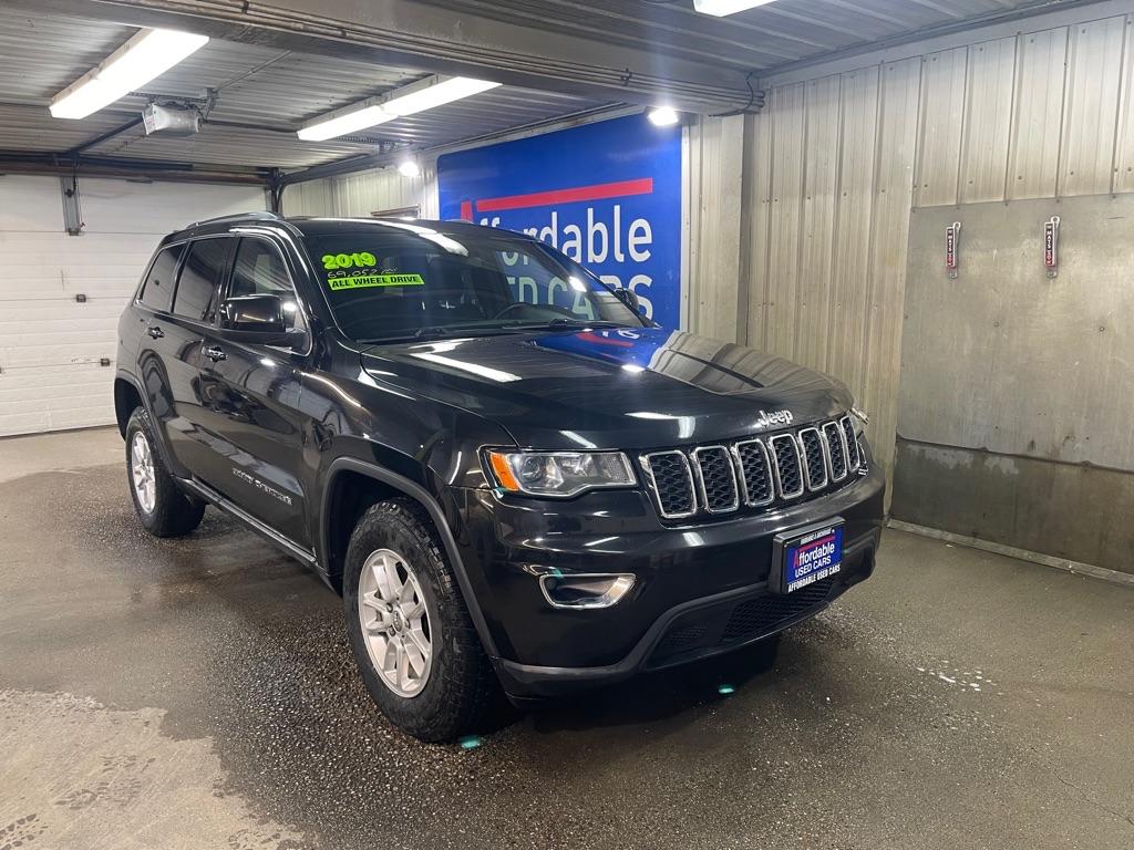 photo of 2019 JEEP GRAND CHEROKEE 4DR