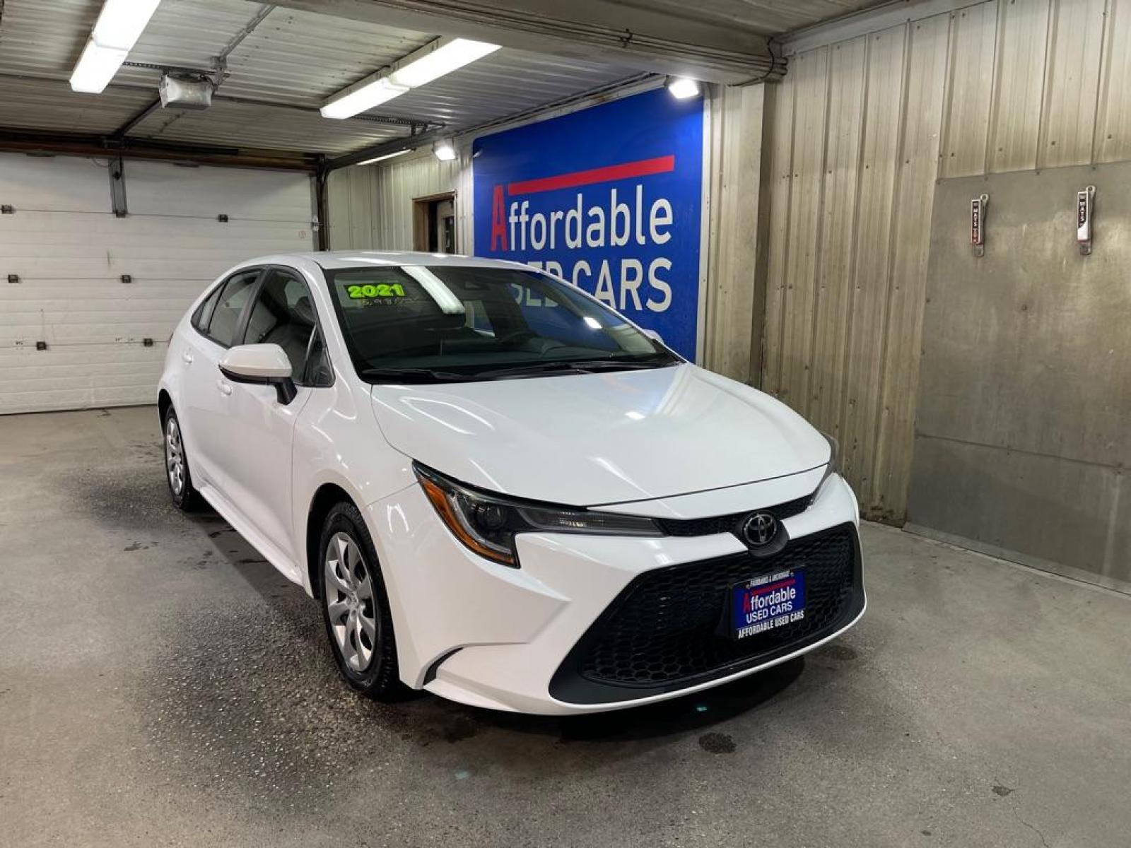 2021 WHITE TOYOTA COROLLA LE (5YFEPMAE2MP) with an 1.8L engine, Continuously Variable transmission, located at 2525 S. Cushman, Fairbanks, AK, 99701, (907) 452-5707, 64.824799, -147.711899 - Photo #0