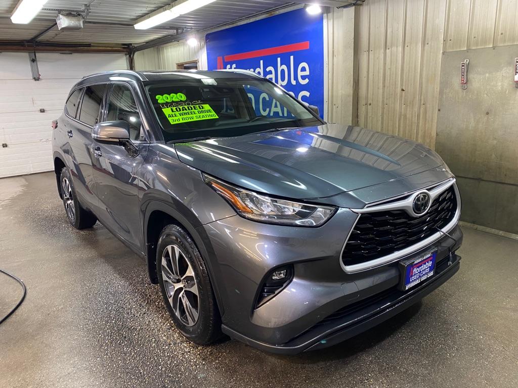 photo of 2020 TOYOTA HIGHLANDER 4DR