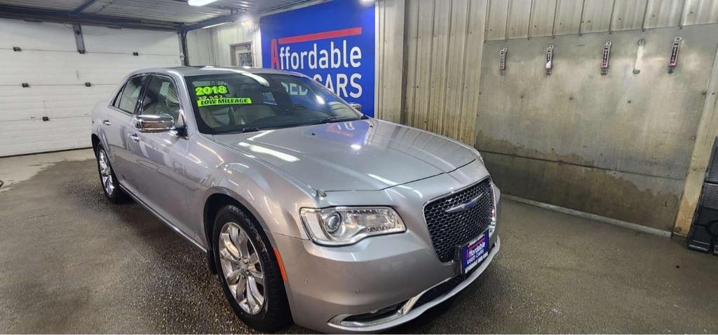photo of 2018 CHRYSLER 300 4DR
