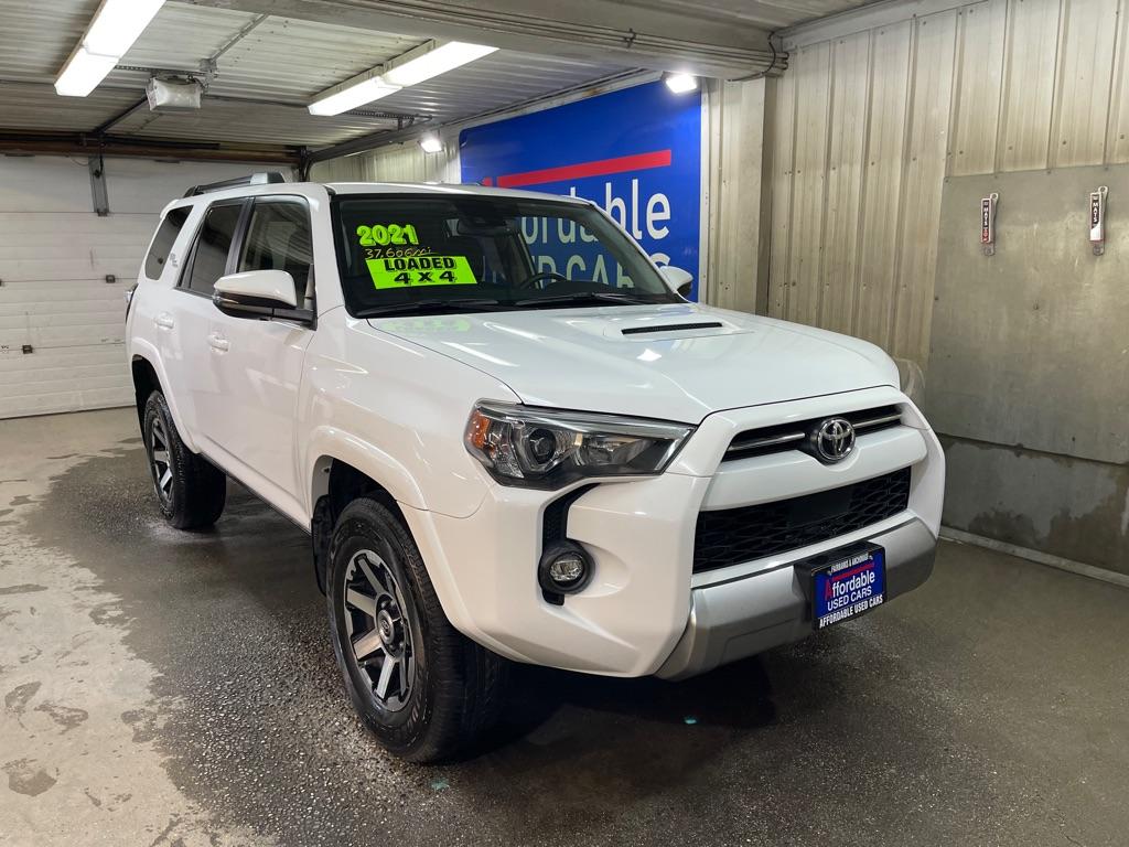 photo of 2021 TOYOTA 4RUNNER 4DR