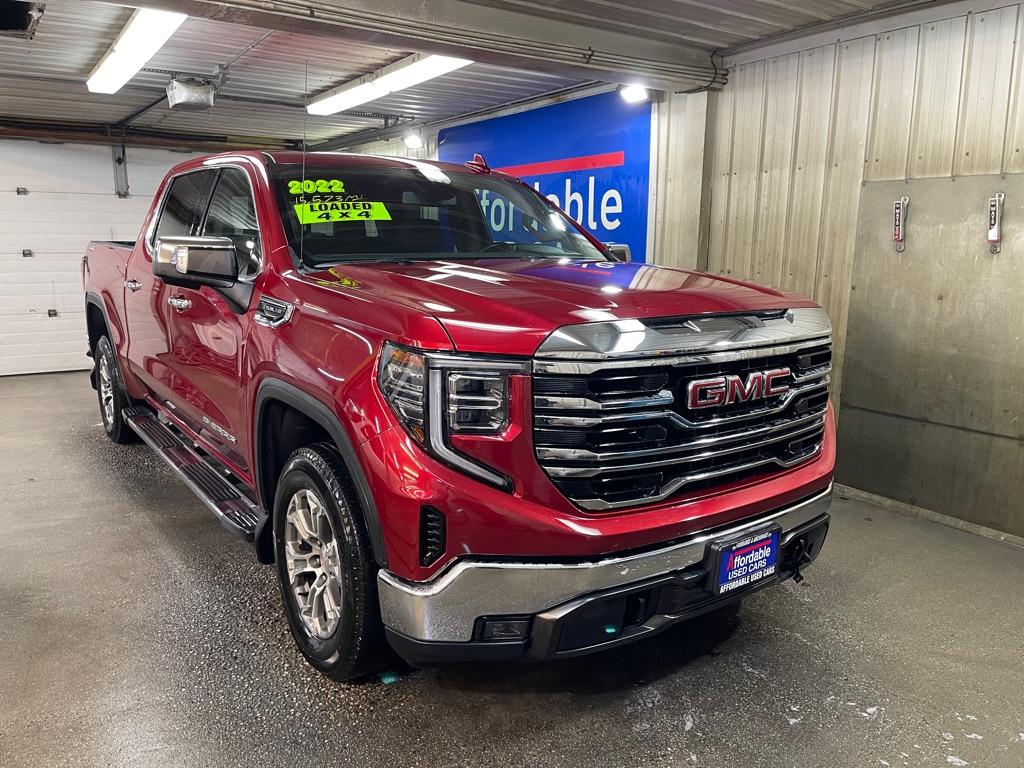 photo of 2022 GMC SIERRA 4DR
