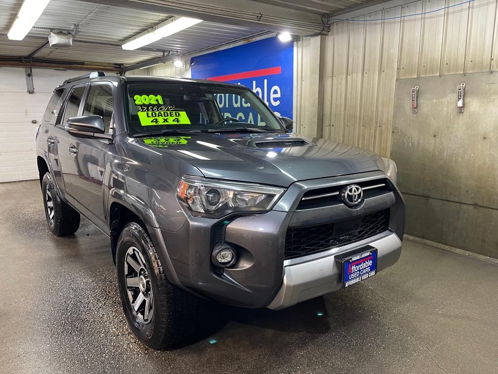 photo of 2021 TOYOTA 4RUNNER 4DR