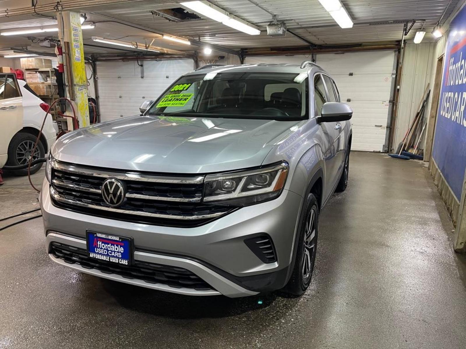 2021 SILVER VOLKSWAGEN ATLAS SE (1V2LP2CAXMC) with an 2.0L engine, Automatic transmission, located at 2525 S. Cushman, Fairbanks, AK, 99701, (907) 452-5707, 64.824799, -147.711899 - Photo #1