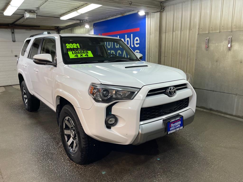 photo of 2021 TOYOTA 4RUNNER 4DR