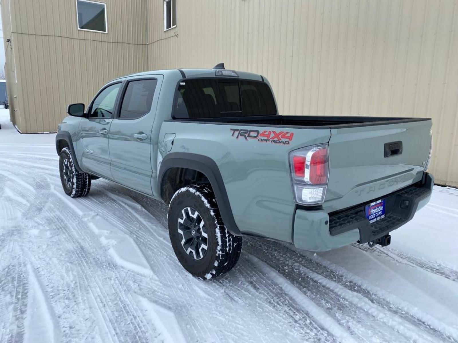 2022 GRAY TOYOTA TACOMA TRD DOUBLE CAB (3TMCZ5ANXNM) with an 3.5L engine, Automatic transmission, located at 2525 S. Cushman, Fairbanks, AK, 99701, (907) 452-5707, 64.824799, -147.711899 - Photo #3