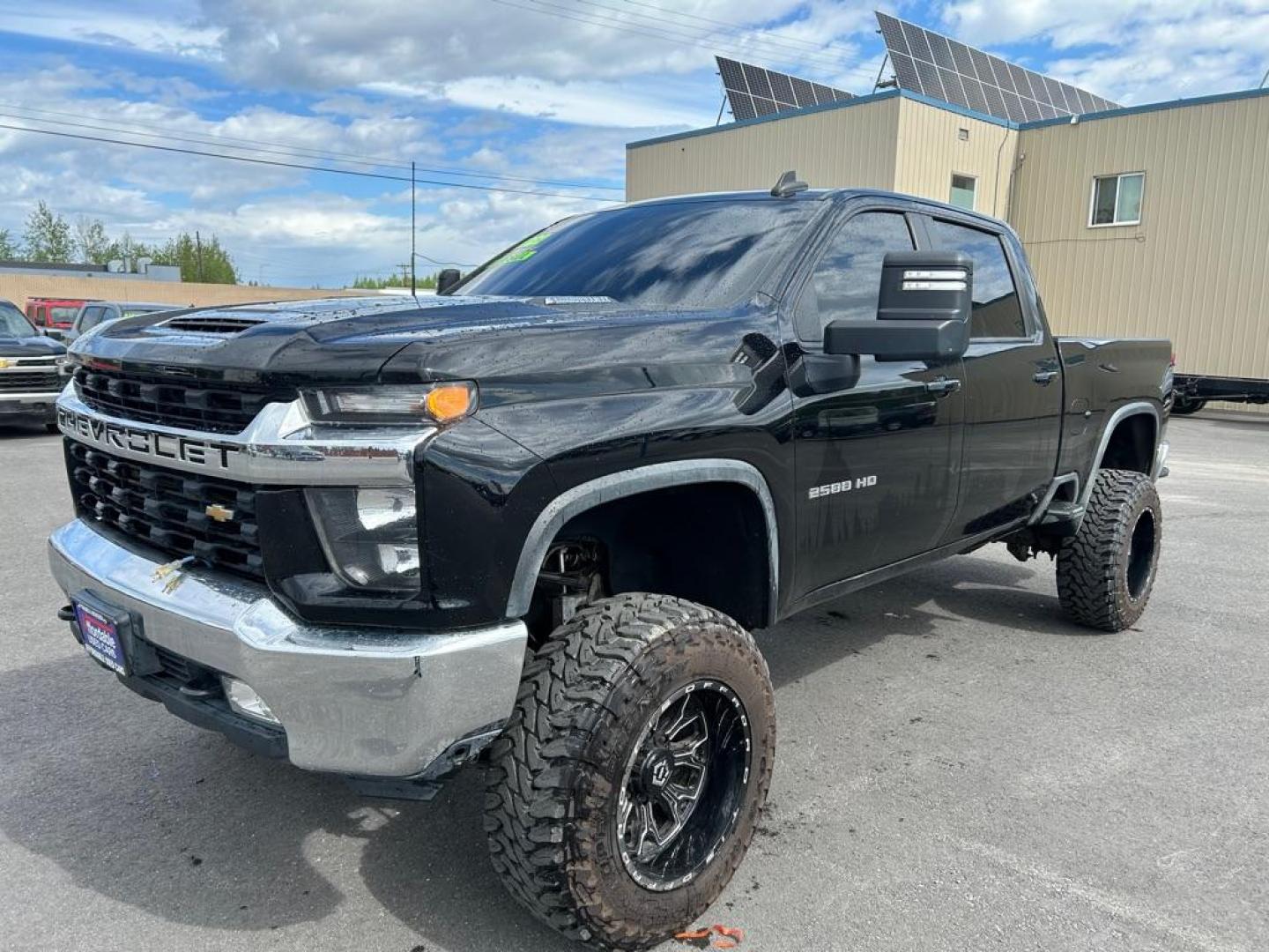 2022 Chevrolet Silverado HD LT 4WD Crew Cab Standard Box's photo
