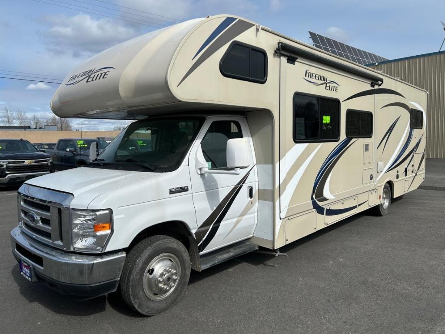 2019 Ford E-Series DRW E-450 Super Duty 158 in WB's photo