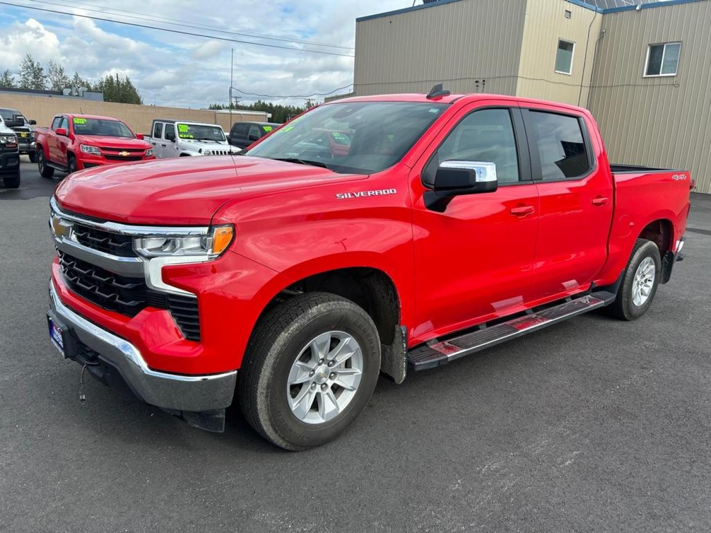 2023 Chevrolet Silverado 1500 LT's photo