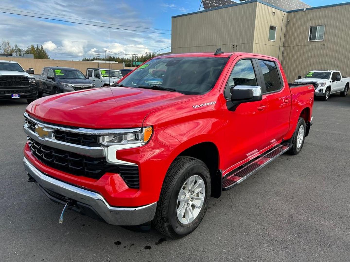 2023 Chevrolet Silverado 1500 LT's photo
