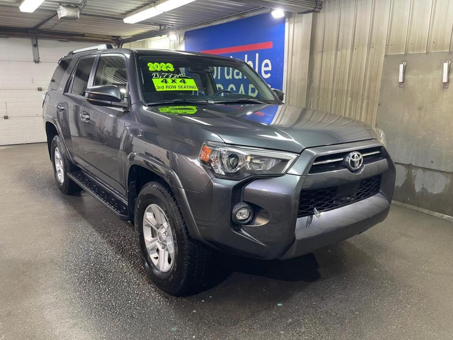 2023 Toyota 4Runner SR5's photo