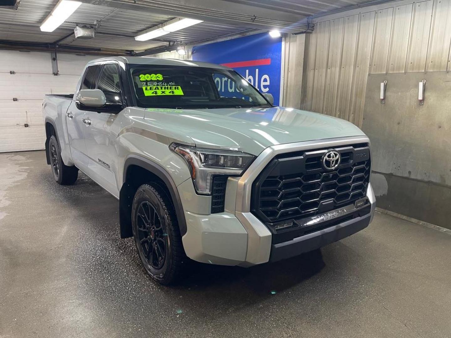 2023 Toyota Tundra Limited's photo