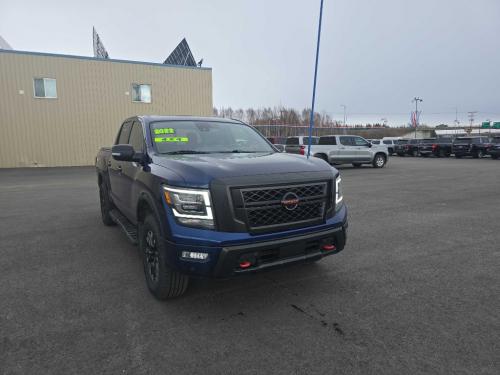 2022 NISSAN TITAN SV