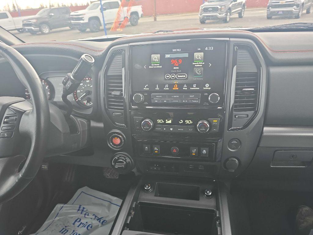 2022 Nissan Titan PRO-4X - Photo 6