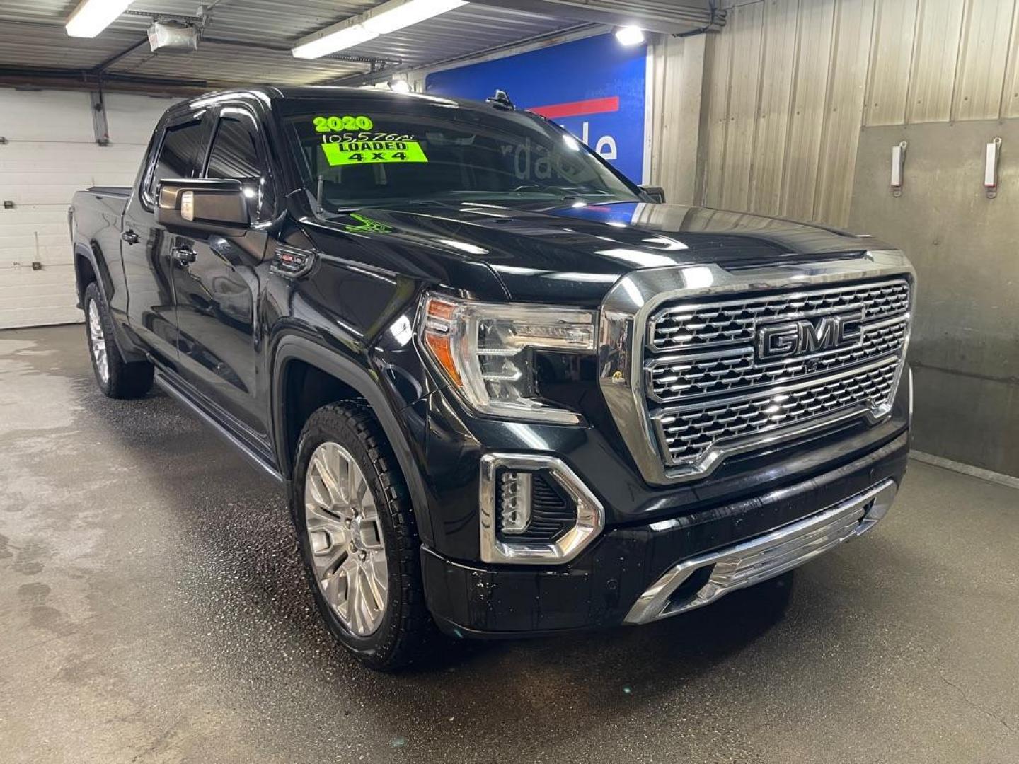 2020 GMC Sierra 4WD Crew Cab Short Box Denali's photo