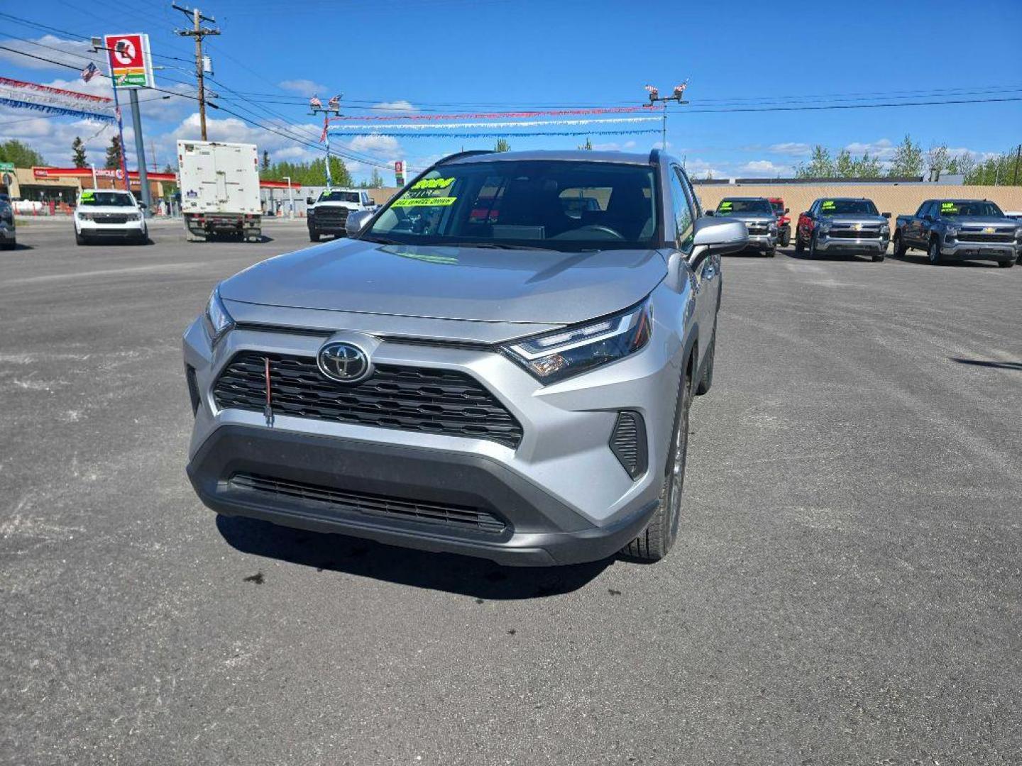 2024 Toyota RAV4 XLE AWD's photo