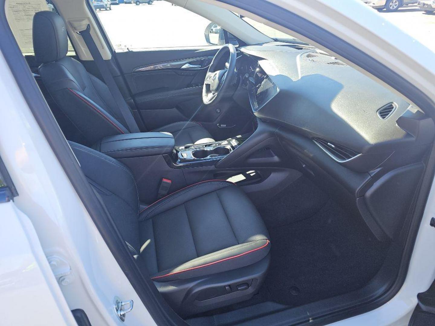 2023 Buick Envision Essence AWD's photo