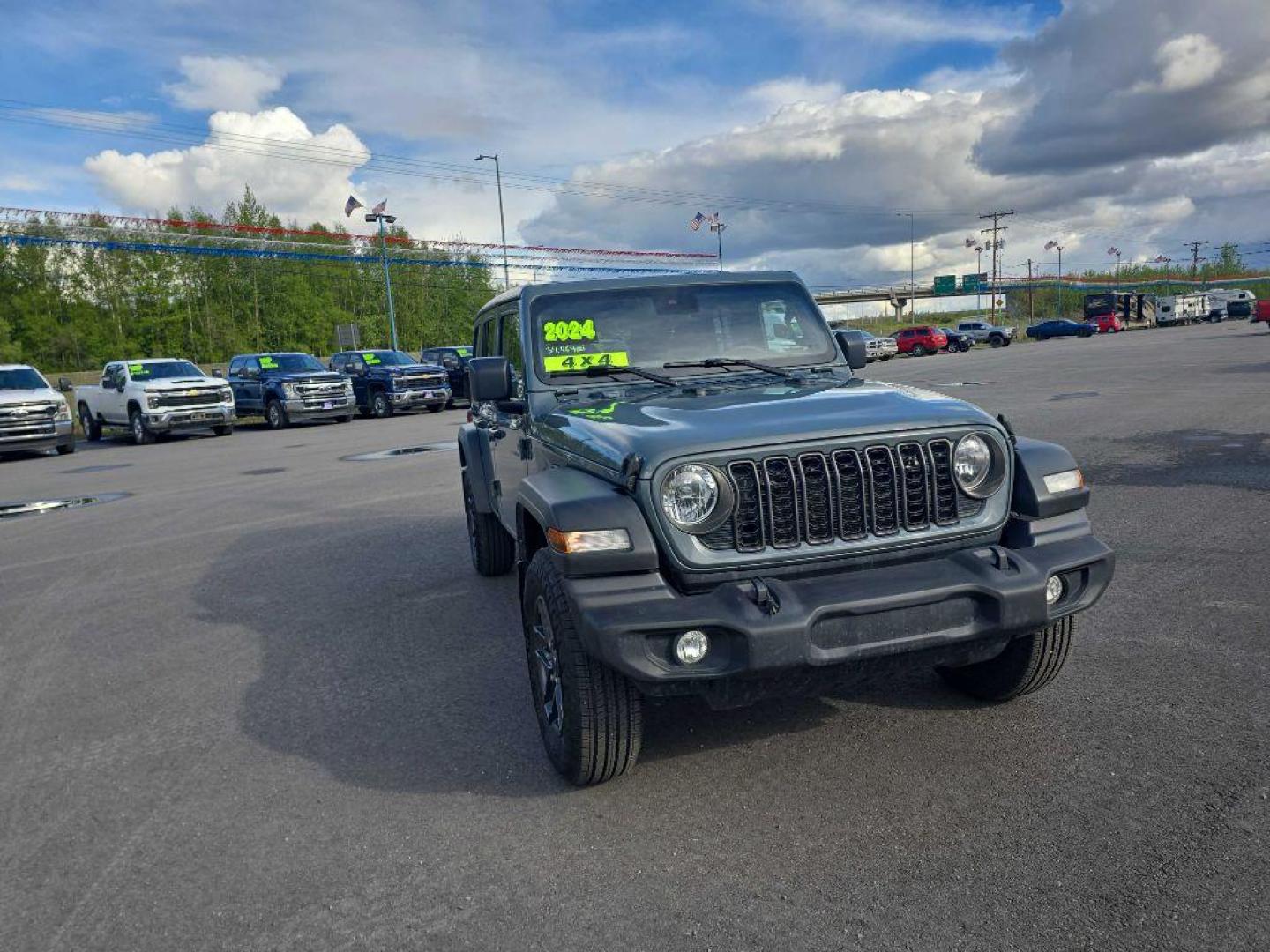 2024 Jeep Wrangler Sport S's photo